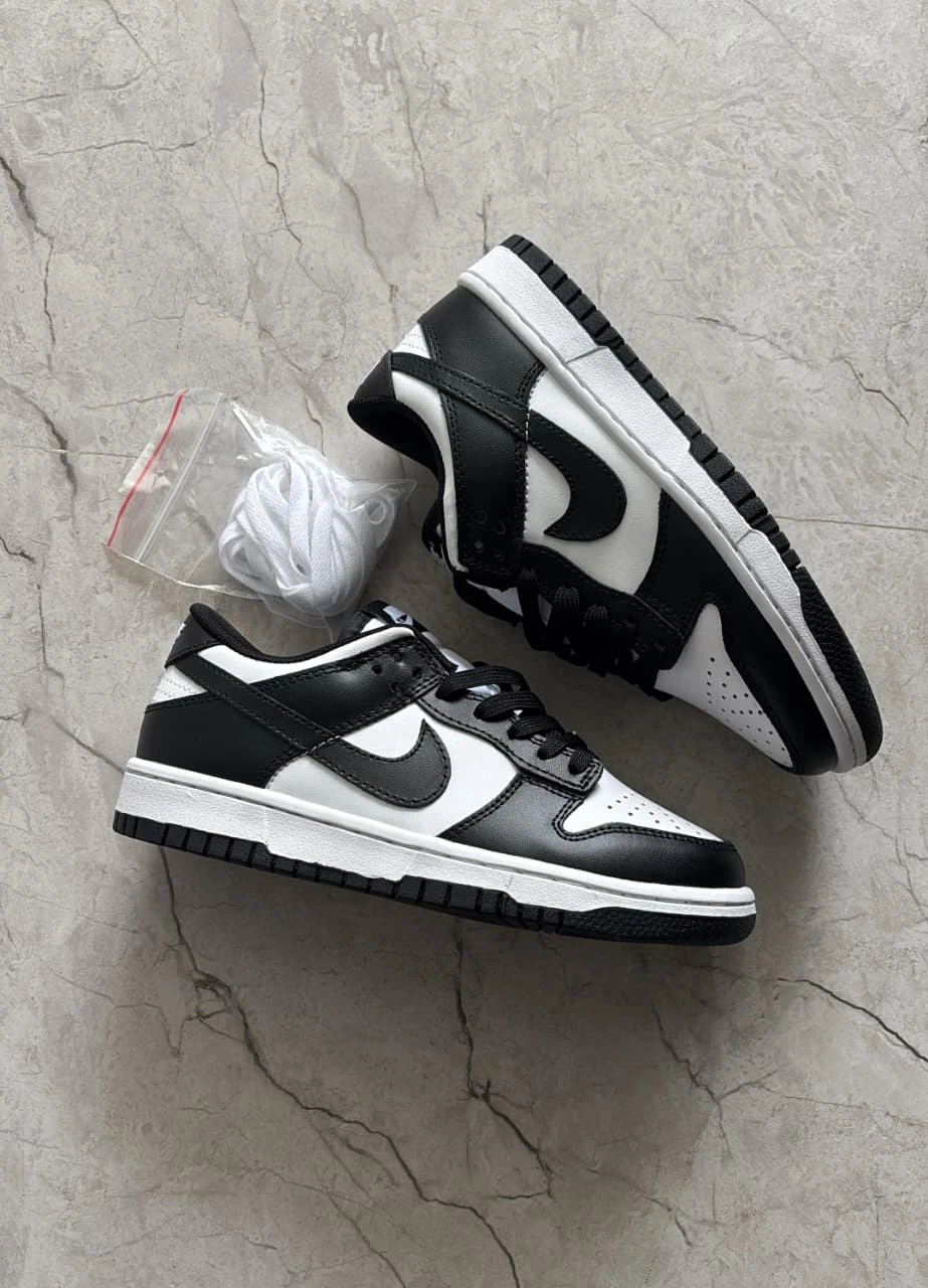 Nike SB dunk panda 